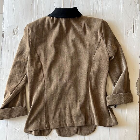 Vintage Tan Blazer with Black Collar - Picture 4 of 4